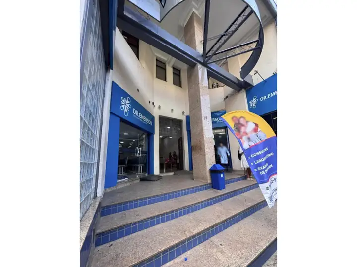 comercial em leilão em Nova Iguaçu
