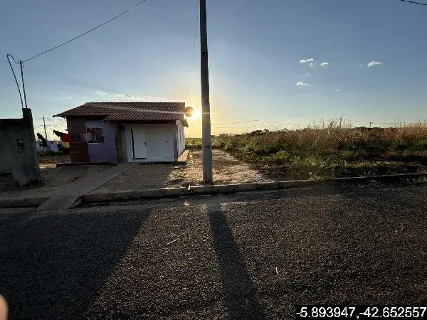 Casa em leilão em Água Branca