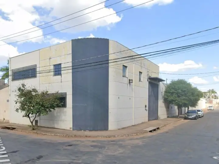 Comercial em leilão em Bauru