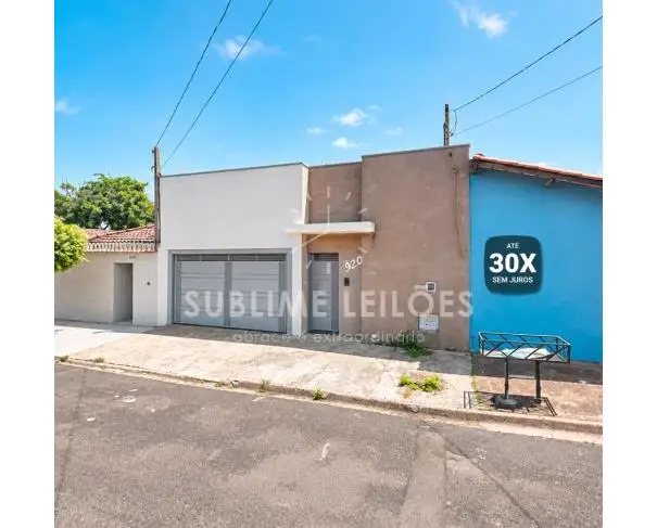 Residenciais em leilão em Franca