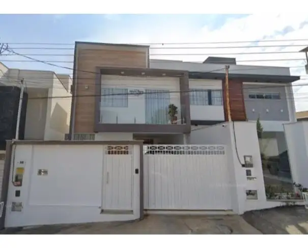Residenciais em leilão em Itaperuna