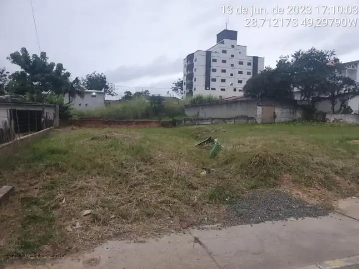 Terreno em leilão em Içara