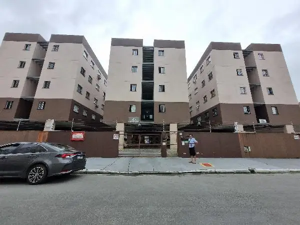 Apartamento em leilão em Guarujá