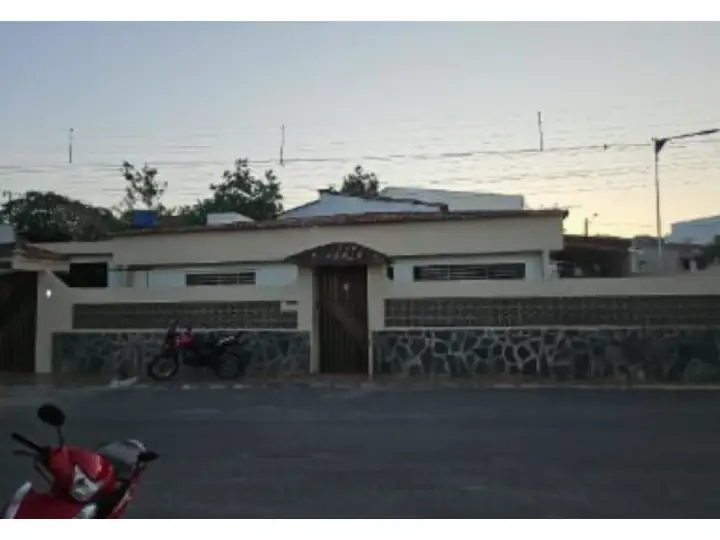 Leilão de Casa - Centro - Vertentes/PE cod: 236905