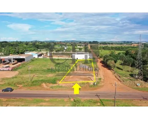 LOTE URBANO COM 1.730m² - AV. J.K.