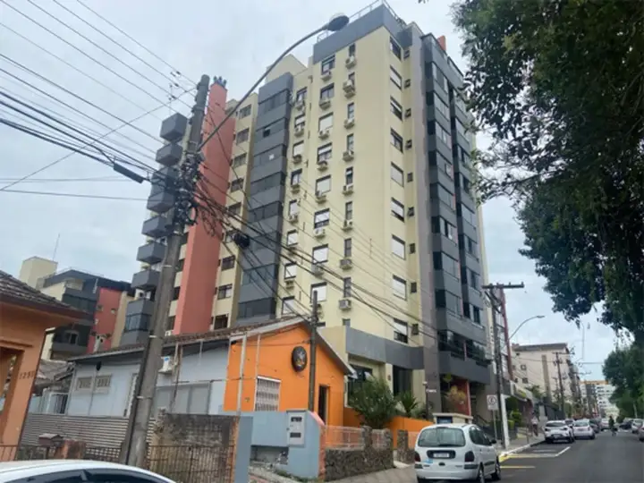 Apartamento em leilão em Santa Maria