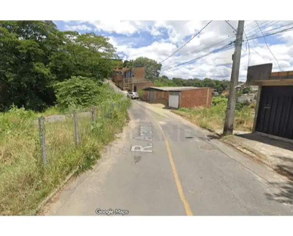IPATINGA/MG - Direito possessórios sobre casa no bairro Iguaçu.