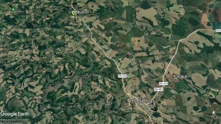 A área de 10.723,50m² (dez mil, setecentos e vinte e três metros e cinquenta decímetros quadrados), da terceira secção Serrinha, Linha Progresso, em Três Palmeiras/RS