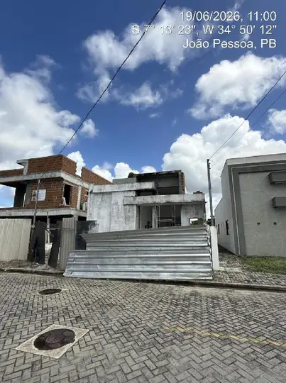 Casa - 104,05m² de área privativa, 200m² de área do terreno, com vaga de garagem - JOAO PESSOA/PB