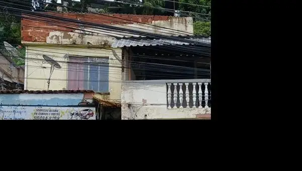 Imóvel em leilão - RUA SAO TARCISIO, N. 244, CS 03, MEGIOLARO, JUIZ DE FORA, MG