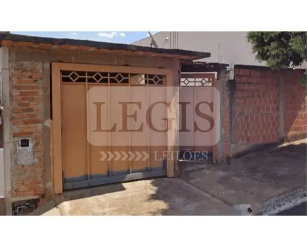 Residenciais em leilão em Monte Alto