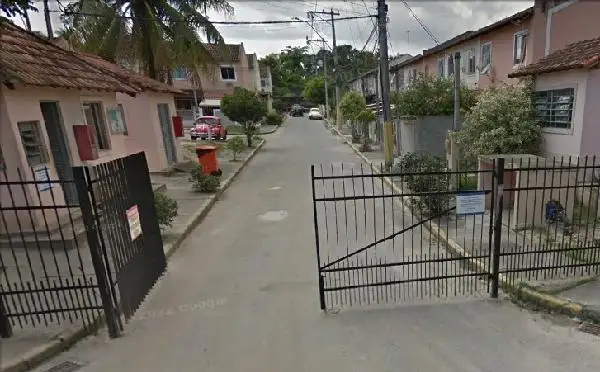 Imóvel em leilão - AVENIDA CARMELA DUTRA, N. 348, CS 49, SANTA LUZIA, SAO GONCALO, RJ