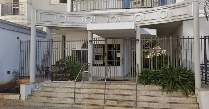 Apartamento - 225,1m² de área privativa, com vaga de garagem - GOIANIA/GO