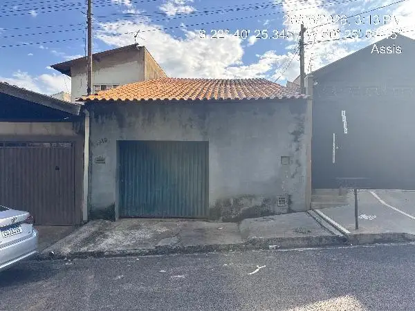 Casa em leilão em Assis