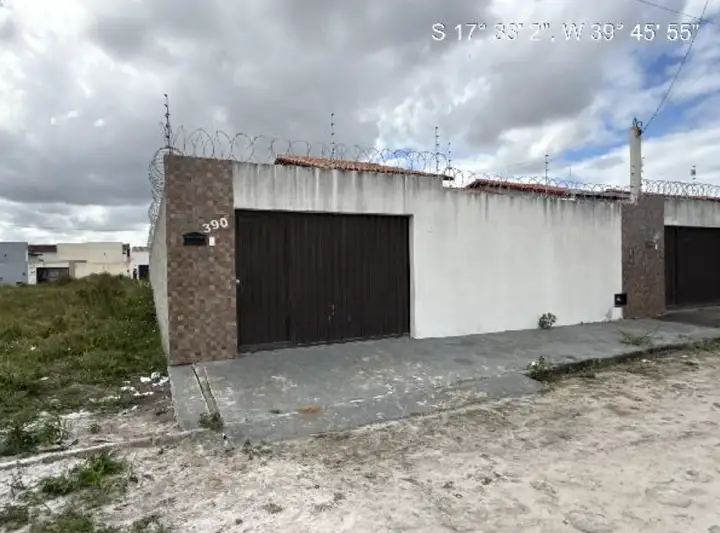 Casa em leilão em Teixeira de Freitas