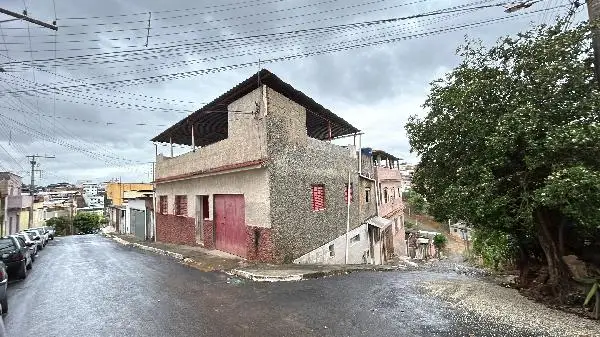 Imóvel em leilão - RUA ALCEBIADES VALENTE, N. 422, Apto 102, ., SANTA TEREZINHA, SAO JOAO NEPOMUCENO, MG