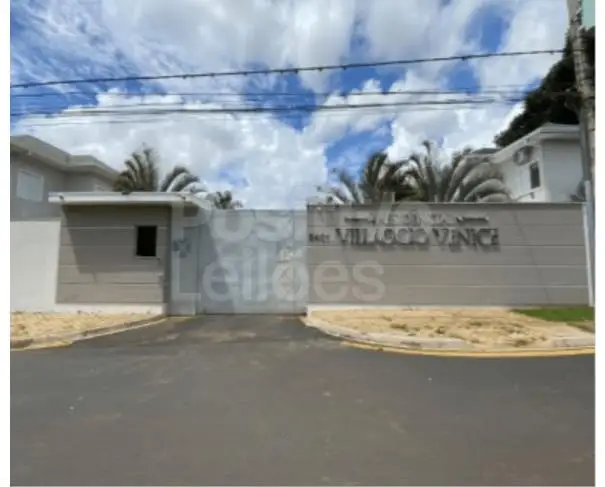 Residenciais em leilão em Franca