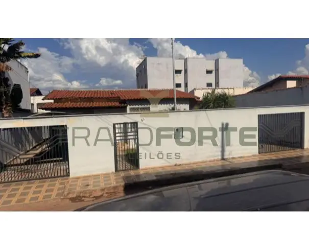 Residenciais em leilão em Unaí