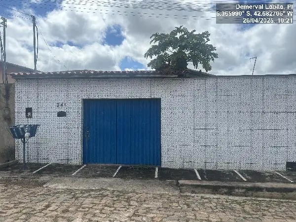 Casa em leilão em Demerval Lobão