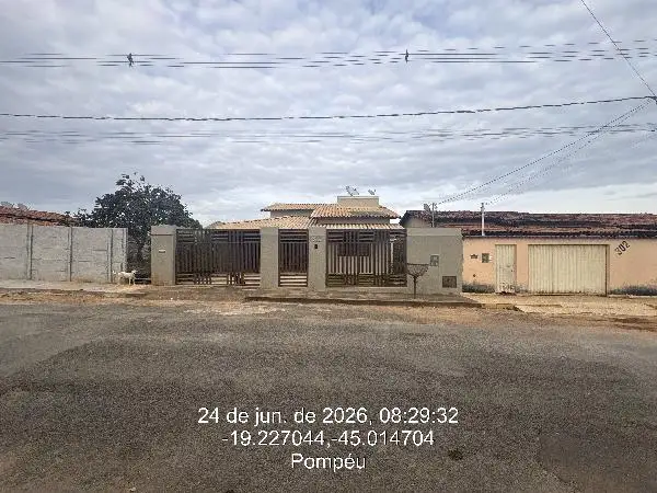 Casa em leilão em Pompéu