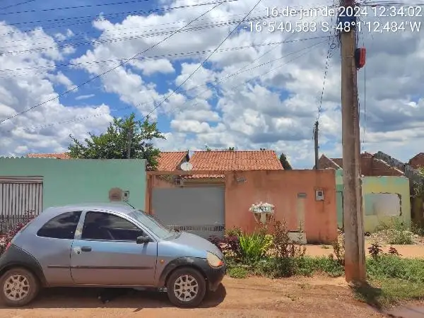 Casa em leilão em Valparaíso de Goiás