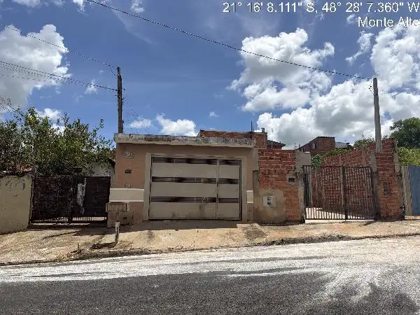 Casa em leilão em Monte Alto