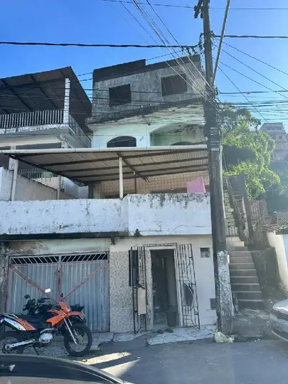 Casa em leilão em Candeias