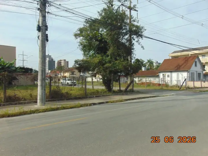 Terreno em leilão em Joinville
