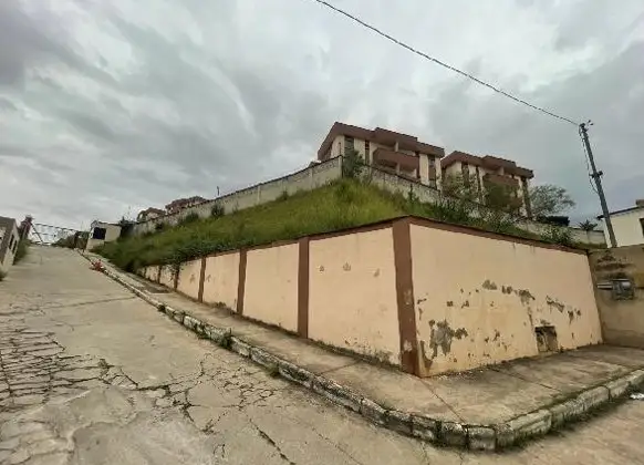 Imóvel em leilão - RUA OSVALDO LOPES BARBOSA, N. 90, Apto 303, BLOCO 01 VG 02, MOINHOS, CONSELHEIRO LAFAIETE, MG