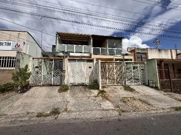 Casa em leilão em Betim