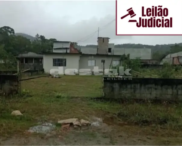 Residenciais em leilão em Caraguatatuba