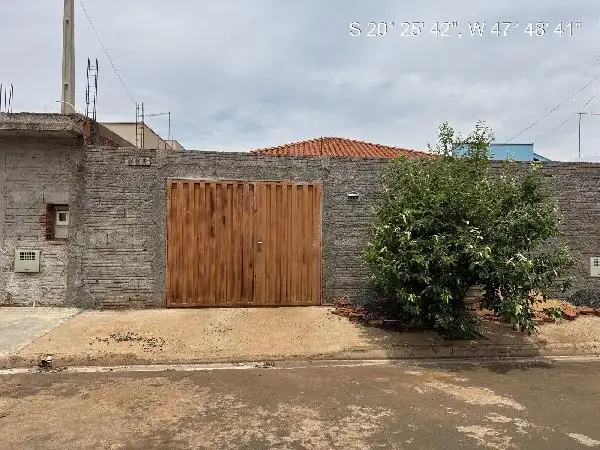 Casa em leilão em Guará