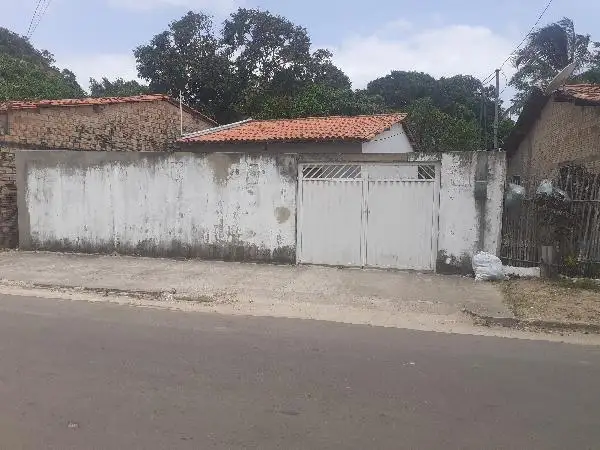 Casa em leilão em Apicum-Açu