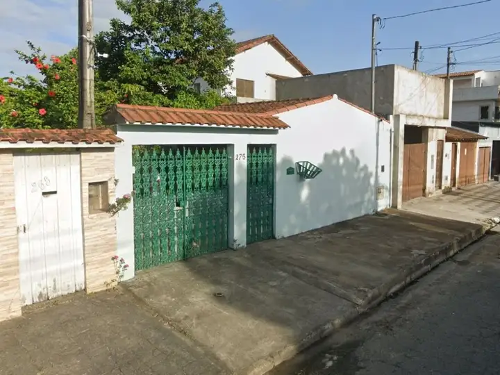 Casa em leilão em Guarujá