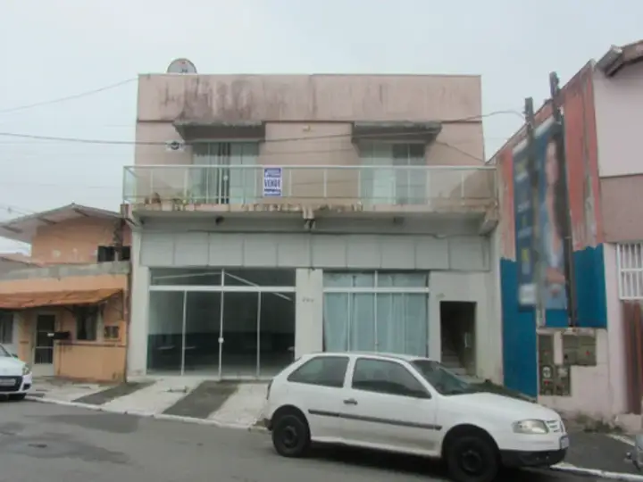 Comercial em leilão em Matinhos