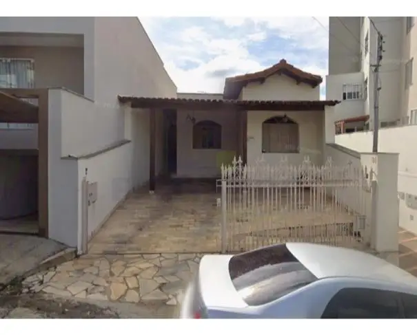 Imóveis em leilão em Bom Despacho