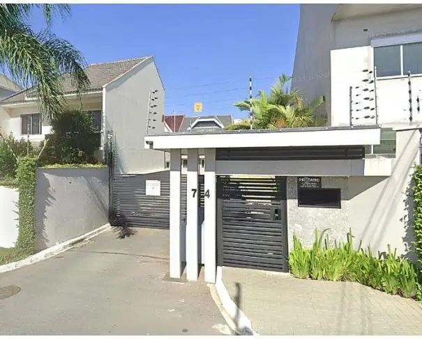 Residenciais em leilão em Curitiba