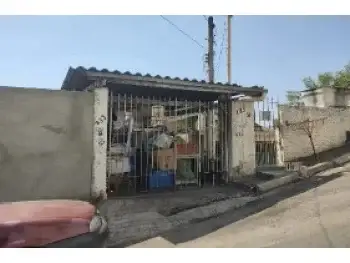 Casa em leilão em Carapicuíba