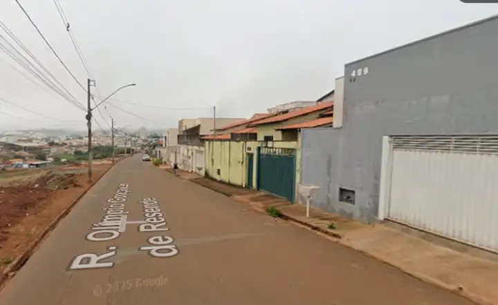 TERRENO DE 403,00 M², LOCALIZADO NA RUA OLIMPIO GONÇALVES DE RESENDO EM SÃO GOTARDO/MG