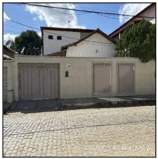 Casa em leilão em Almenara