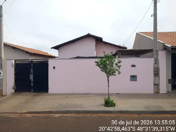 Casa em leilão em Colina