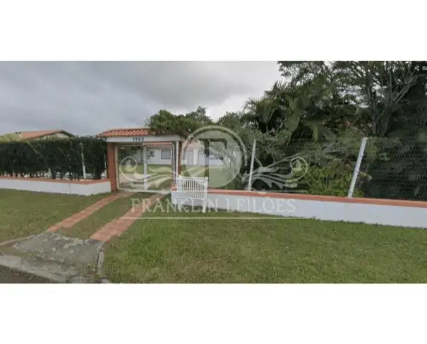 Residenciais em leilão em Imbé
