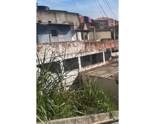 Residenciais em leilão em Jandira