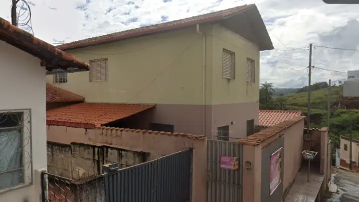 FRAÇÃO IDEAL DE 6,25% DE IMÓVEL URBANO DE 700M²EM SÃO GOTARDO/MG