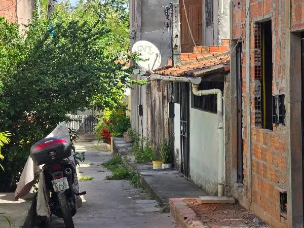 Imóvel em leilão - AVENIDA DA GAIA, N. 28, CS 28, LOT PQ RES SANTA RITA, ITINGA, LAURO DE FREITAS, BA