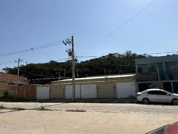 Imóvel em leilão - AVENIDA TOPAZIO,N. 355 CS 02 QD C LT 68, MARAPICU - CEP: 26295-619, NOVA IGUACU - RIO DE JANEIRO