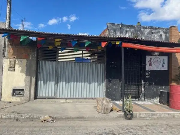 Imóvel em leilão - AV ASA BRANCA ALAMEDA F,N. SN CS 44, LT 33 QD D, PEDRA FERRADA - CEP: 44110-000, FEIRA DE SANTANA - BAHIA