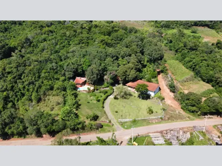 Terreno em leilão em Roca Sales
