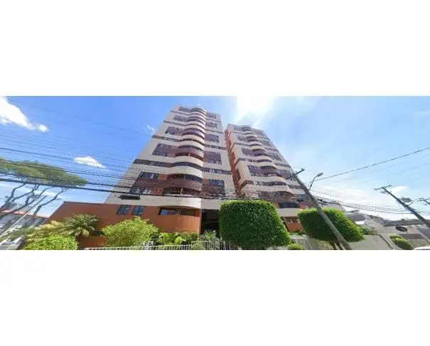 Residenciais em leilão em Curitiba
