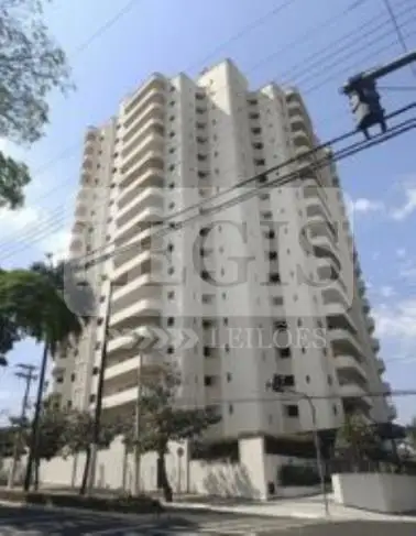 Residenciais em leilão em Marília